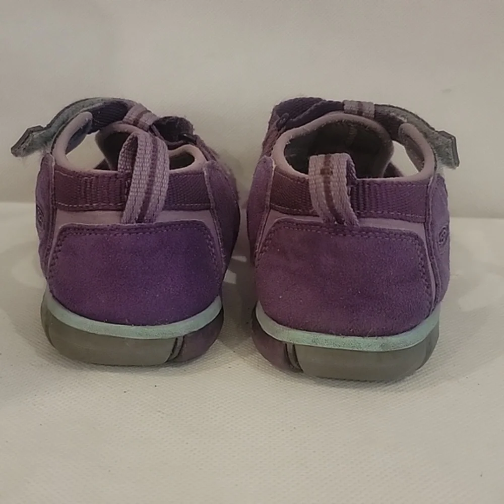 YOUTH‎ KEEN PURPLE SEACAMP II CNX MAJESTY SANDALS (sz 3)
